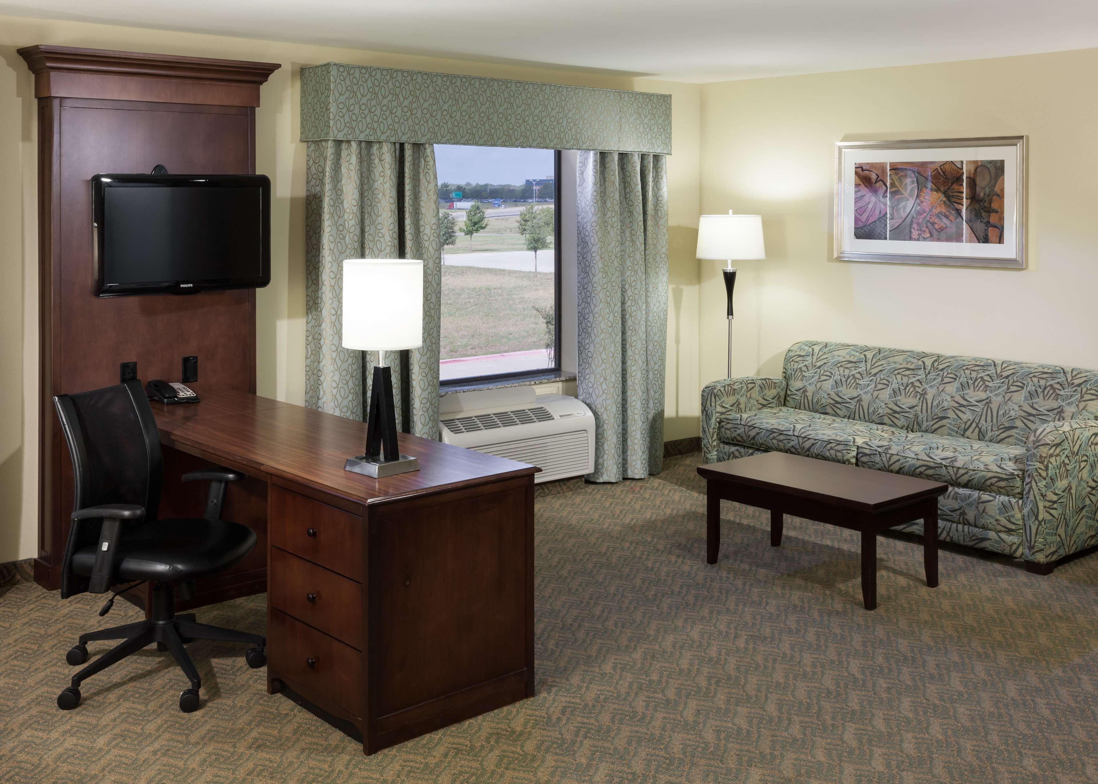 Hampton Inn & Suites Dallas-Arlington-South Exterior photo