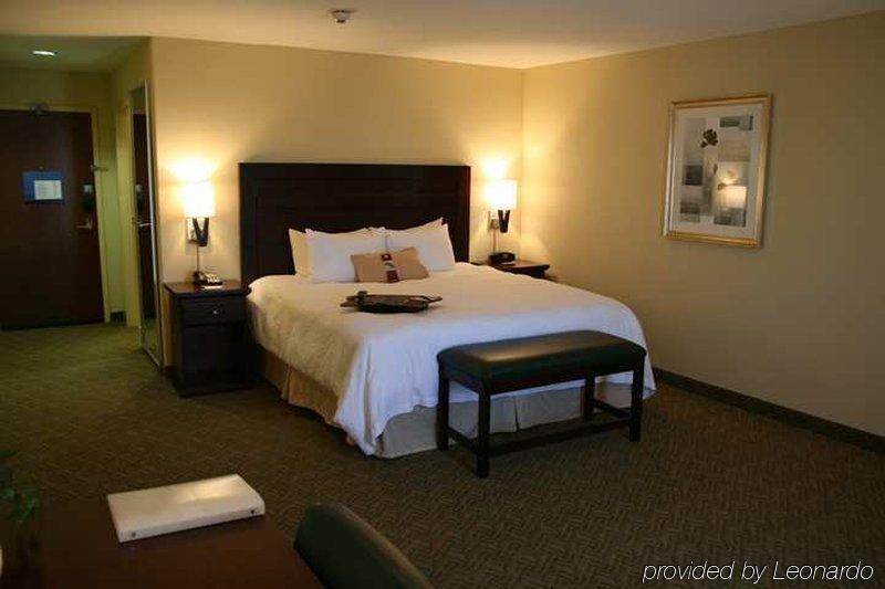Hampton Inn & Suites Dallas-Arlington-South Exterior photo
